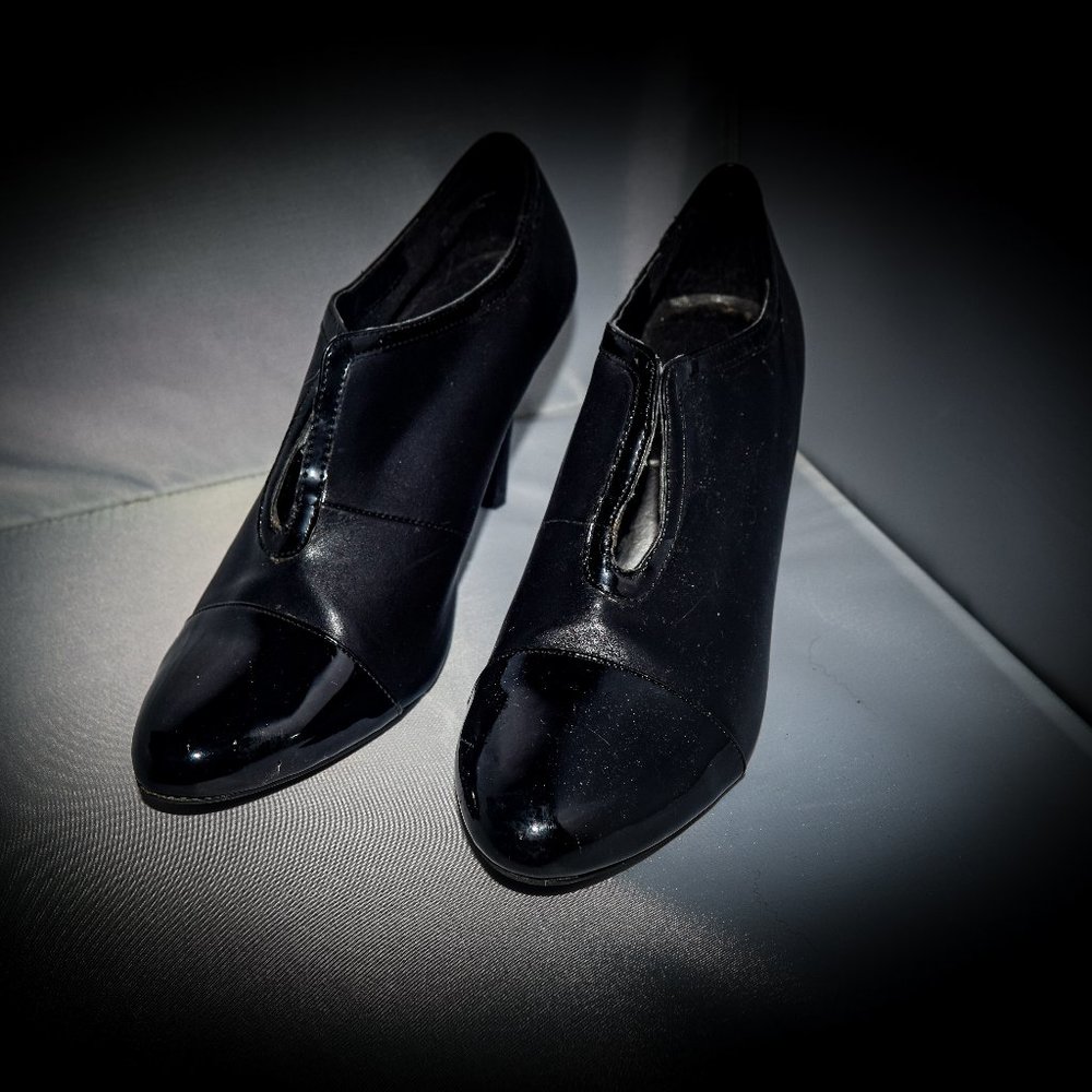 Black Mixed-Media Pointed-Toe Ankle Heels – Patent Toe Cap – 9
